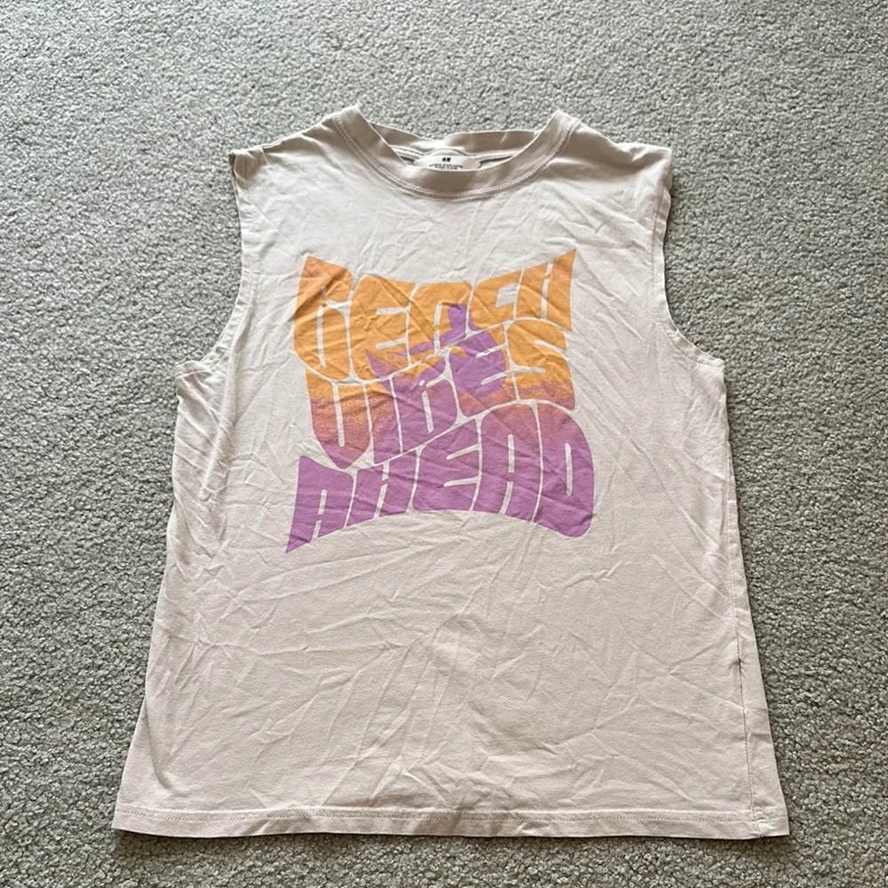 H&M Cream Muscle Tee Graphic Sleeveless Top